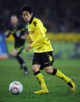 Fussball: 1. Bundesliga Saison 2010/2011: Dortmund, KAGAWA am Ball