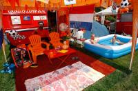 FUSSBALL EURO 2008: Fancamp der Niederlaender in Interlaaken