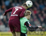 Fussball 1. Bundesliga: Lautern - Koeln, Zweikampf