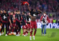 Fussball 1. Bundesliga Saison 21/22: JUBEL FC Bayern Muenchen feiert die 32. Meisterschaft