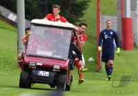 Fussball 1. Bundesliga 2016/2017: Fototermin beim FC Bayern Muenchen