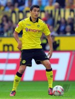 Fussball: 1. Bundesliga Saison 2010/2011: Dortmund, SAHIN Einzelaktion