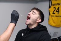 Basketball 2. Bundesliga  20/21: Matti Sorgius (Tigers) beim Covid-19 Schnelltest