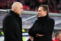 FUSSBALL  International CHL 09/10 : Trainer Christian Gross mit Manager Horst Heldt (v. li., VfB Stuttgart)