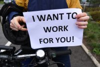 Tesla-Chef Elon Musk besucht Biopharma-Unternehmen Curevac