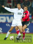 Fussball 1. Bundesliga: Leverkusen - Gladbach, Zweikampf