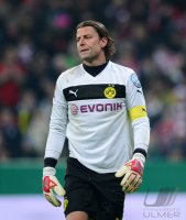 FUSSBALL DFB POKAL  Saison 2012/2013:  Torwart Roman Weidenfeller (Borussia Dortmund)
