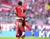 Fussball 1. Bundesliga Saison 21/22: Borussia Dortmund - FC Bayern Muenchen