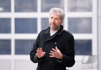 Oberbuergermeister Palmer hat die groesste Photovoltaikanlage Tuebingens offiziell in Betrieb genommen