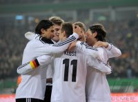 FUSSBALL INTERNATIONAL: Deutschland - Holland