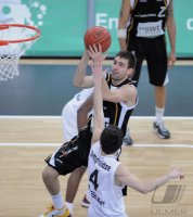 Basketball  1. Bundesliga  10/11   Walter Tigers Tuebingen - LTi Giessen 46ers