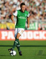 FUSSBALL, 1. BUNDESLIGA, SV Werder Bremen, OEZIL Einzelaktion