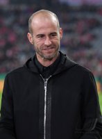 Fussball DFB Pokal 2. Runde 16/17: FC Bayern Muenchen - FC Augsburg