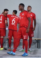 Fussball 1. Bundesliga 15/16: Fototermin beim FC Bayern Muenchen
