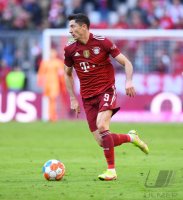 Fussball 1. Bundesliga Saison 21/22: FC Bayern Muenchen -  TSG 1899 Hoffenheim