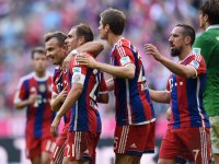Fussball 1. Bundesliga Saison 14/15: JUBEL FC Bayern Muenchen