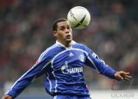 Fussball 1. Bundesliga: Schalke, RODRIGUEZ Einzelaktion