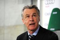 FUSSBALL NATIONALMANNSCHAFT: Trainer Ottmar HITZFELD (Schweiz)