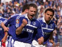 Fussball  1. Bundesliga  2000/2001: FC Schalke 04 - Spvgg Unterhaching
