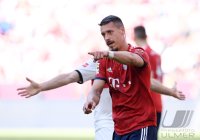 Fussball 1. Bundesliga Saison 17/18: FC Bayern Muenchen -  VfB Stuttgart
