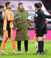 Fussball 1. Bundesliga Saison 21/22: FC Bayern Muenchen - Borussia Moenchengladbach