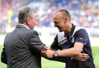 Fussball 1. Bundesliga : Trainer Jupp Heynckes  (li, FC Bayern Muenchen) mit Trainer Holger Stanislawski (TSG 1899 Hoffenheim)