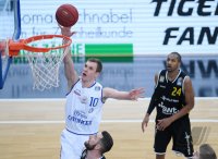 Basketball 1. Bundesliga 17/18 Hauptrunde: Walter Tigers Tuebingen - Oettinger Rockets Gotha/Erfurt
