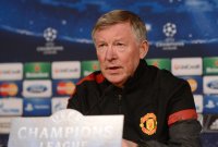 FUSSBALL INTERNATIONAL  CHL ACHTELFINALE 12/13: Trainer Sir Alex Ferguson (Manchester United FC)