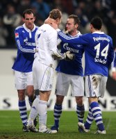 Fussball 1. Bundesliga : (v. li) Schalke Jubel mit Christoph Metzelder, Torwart Manuel Neuer, Ivan Rakitic, Kyriakos Papadopoulos