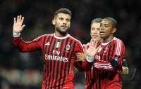 FUSSBALL SERIE A:  Antonio Nocerino, Robinho (v. li., AC Mailand)