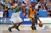 Basketball 1. Bundesliga 2012/2013:  Walter Tigers Tuebingen - TBB Trier