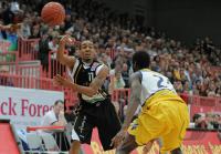 Basketball  1. Bundesliga  09/10  Walter Tigers Tuebingen - EWE Baskets Oldenburg