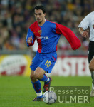 FUSSBALL CHL  Murat Yakin (FCB) am Ball
