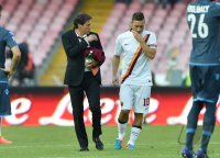 FUSSBALL SERIE A 2014/2015: Trainer Garcia (AS Rom) und Totti (AS Rom)