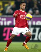 Fussball 1. Bundesliga: Berlin: RAFFAEL Einzelaktion