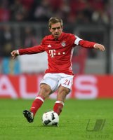 Fussball DFB Pokal 2. Runde 16/17: FC Bayern Muenchen - FC Augsburg