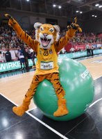 Basketball 1. Bundesliga 15/16 Hauptrunde: Walter Tigers Tuebingen - Eisbaeren Bremerhaven