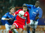 Fussball 1. Bundesliga: Bochum - Stuttgart, Zweikampf