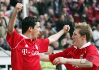 Fussball 1. Bundesliga: Duisburg - Bayern, Jubel MAKAAY, SCHWEINSTEIGER