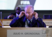 FUSSBALL 63. FIFA  Kongress auf Mauritius 2013: Vizepraesident  GRONDONA (Argentinien, FIFA-Exekutivkomitee)