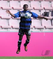Fussball DFB Pokal:  Christopher  Katongo (Bielefeld)