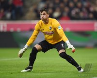 Fussball 1. Bundesliga Saison 14/15: Torwart Roman Buerki (SC Freiburg)