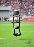 Fussball 1. Bundesliga: FERNSEH KAMERA