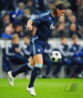 FUSSBALL UEFA CUP: Schalke, BORDON Einzelaktion