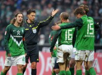 Fussball: 1. Bundesliga Saison 2010/2011: Bremen - Bayern