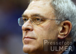 Basketball NBA  Mavericks  vs. Lakers   LA Lakers Trainer Phil Jackson