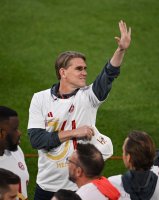 Fussball 1. Bundesliga 24/25: FC Bayern Muenchen feiert die 34. Deutschen Meisterschaft