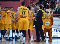 Basketball 1. Bundesliga 14/15 Hauptrunde:  Walter Tigers Tuebingen - FRAPORT SKYLINERS