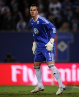 Fussball: 1. Bundesliga Saison 2010/2011: Wolfsburg, BENAGLIO