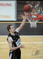 Basketball  1. Bundesliga  10/11   Walter Tigers Tuebingen - New Yorker Phantoms Braunschweig